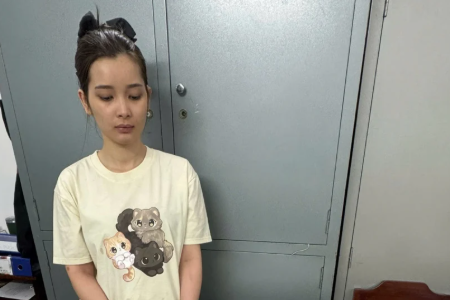 Nữ nhân viên đánh tráo trang sức của chủ tiệm vàng, chiếm đoạt hơn nửa tỷ đồng