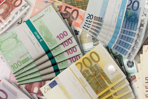 Người đóng thuế ở châu Âu sẽ phải gánh 3 tỷ euro mỗi năm cho khoản vay của Ukraine