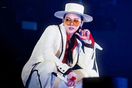 Rosé (BLACKPINK) cùng G-Dragon trở thành nghệ sĩ có tầm ảnh hưởng nhất năm 2025