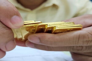 Giá vàng hôm nay 23/12 tăng mạnh 900 ngàn đồng/lượng, thế giới tăng