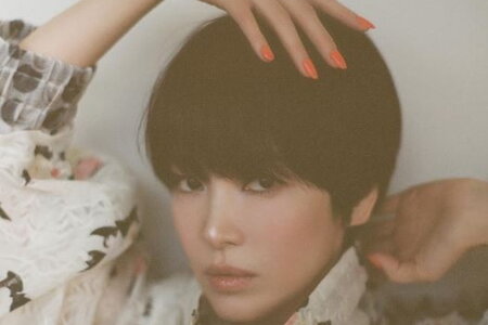 Song Hye Kyo hiếm hoi khoe thơ ấu, vẻ đẹp vượt thời gian ở tuổi U50 liền gây sốt