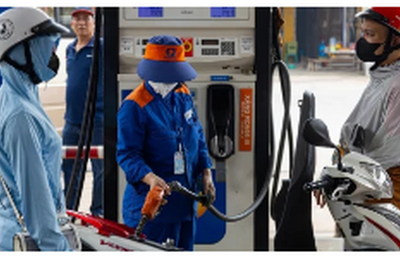 Giá xăng dầu hôm nay 1/1: Đỏ sàn, đồng loạt lao dốc mạnh phiên giao dịch đầu năm mới 2026