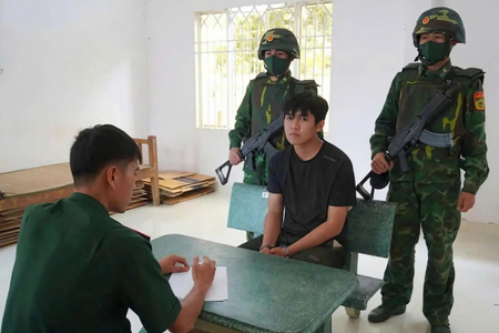 Khởi tố đối tượng tổ chức xuất cảnh trái phép cho 2 người Trung Quốc