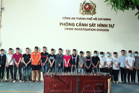 Công an triệu tập 19 thanh thiếu niên hỗn chiến ở TPHCM