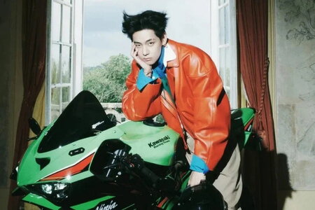 V (BTS) trở thành người nhanh nhất thế giới, lập kỷ lục ấn tượng trên Instagram