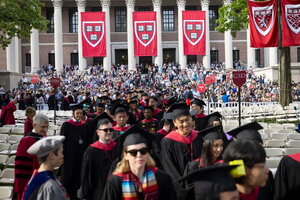 Bỏ lỡ thư trúng tuyển Harvard suốt 6 năm