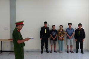 Triệt phá đường dây sản xuất, bán chất độc thạch tín nha khoa ở TPHCM