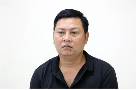 “Trùm ” buôn bán thuốc lá ngoại ở Tây Ninh bị truy nã ra đầu thú