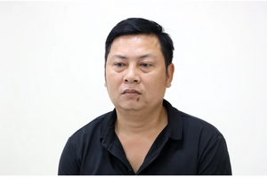 “Trùm ” buôn bán thuốc lá ngoại ở Tây Ninh bị truy nã ra đầu thú