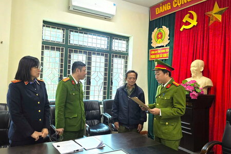 Công an Hưng Yên khởi tố đối tượng sản xuất hơn 1.000 gói mì chính giả