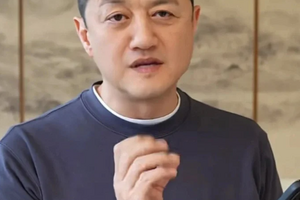 Lý Á Bằng bán được 600 tỷ đồng tiền hàng sau 6 tiếng livestream