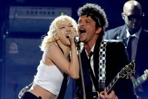 Rosé (BLACKPINK) trắng tay tại Grammy 2026