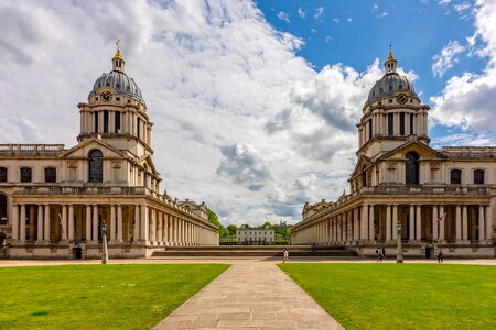 Anh có 'siêu đại học' đầu tiên