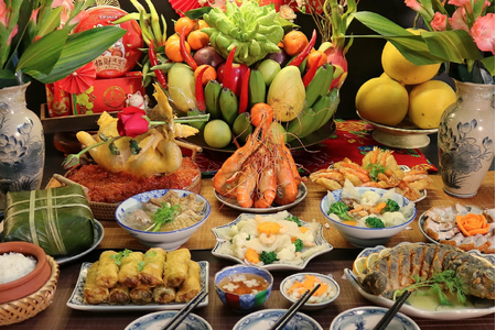 Cách bày mâm ngũ quả đúng chuẩn 3 miền Bắc – Trung – Nam cầu tài lộc, sung túc, bình an