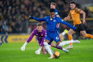 Pha bỏ lỡ bàn thắng 'dậy sóng' của Estevao và Liam Delap