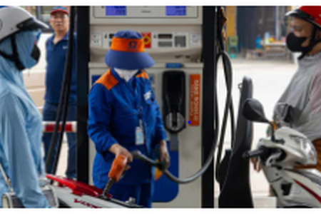 Giá xăng dầu hôm nay 16/2: Lao dốc mạnh, xăng dầu trong nước giảm giá?