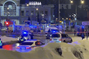 Nổ rung chuyển quảng trường ở Moscow