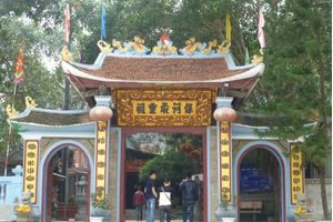 Văn khấn ông Hoàng Bảy đầu năm Bính Ngọ đầy đủ để xin lộc, đón tài, kinh doanh thuận lợi, mọi sự hanh thông