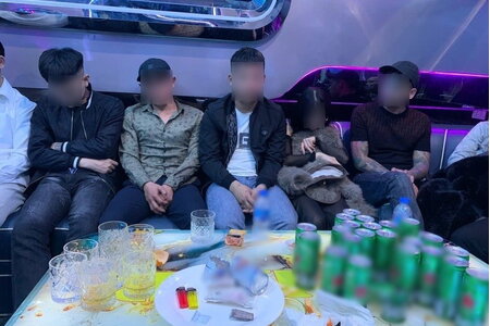 Đột kích quán karaoke ở Phú Thọ, phát hiện 6 người dương tính với ma túy