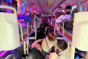 Xe khách 19 chỗ chở 60 người, bị xử phạt hơn 223 triệu đồng