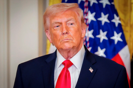 Ông Trump gạt phắt đề nghị của ông Zelensky xin giúp đỡ trong cuộc chiến Iran