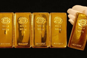 Giá vàng hôm nay 19/3: Ổn định ở mức 183 triệu đồng, thế giới trượt mốc 5.000 USD