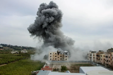 Iran tấn công các cơ sở hàng không vũ trụ của Israel