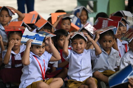 Philippines: Thí điểm năm học ba học kỳ