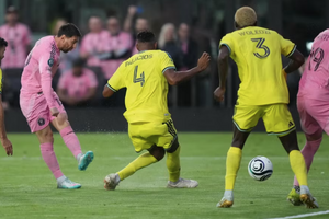 Messi nhận vinh dự hiếm có tại Inter Miami