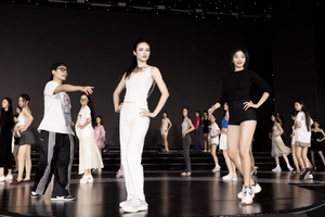 Không khí căng thẳng trước đêm Chung kết Miss World Vietnam 2025