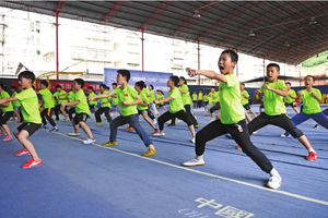 Trung Quốc giảm áp lực học đường