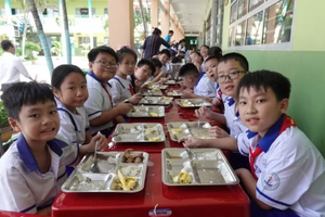 Bộ GD&ĐT yêu cầu siết chặt an toàn thực phẩm trường học