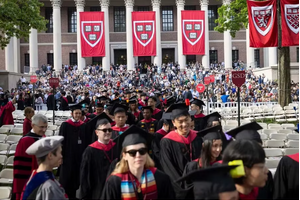 Harvard muốn giới hạn tỷ lệ điểm A