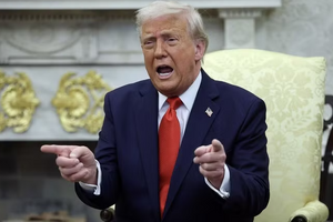 Mỹ tuyên bố ‘phong tỏa’ các cảng của Iran