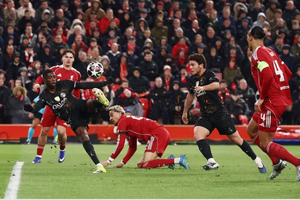 Nhấn chìm Liverpool, PSG thẳng tiến bán kết Champions League