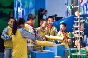 Trung Quốc lùi giờ học: Giảm áp lực cho học sinh