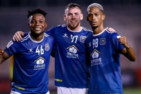 Bóng đá Campuchia bất ngờ vượt V-League