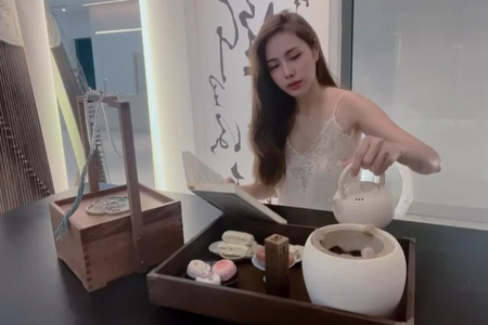 Thủy Tiên: "Nửa đời còn lại, chỉ muốn buông bỏ..."