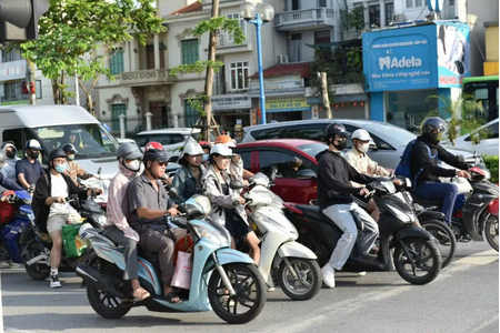 Hà Nội dự kiến hỗ trợ đổi xe xăng sang xe điện tối đa 5 triệu đồng