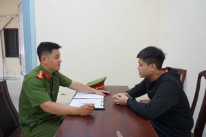 Chiêu trò 'thu phí dịch vụ' để hợp thức hóa cho vay lãi nặng