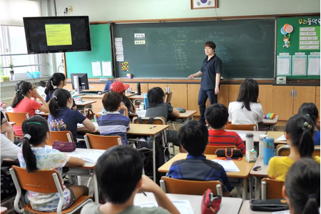 Hàn Quốc mở lớp dạy cách làm lớp trưởng