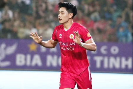 Đình Bắc nói về hat-trick đầu tiên tại V-League
