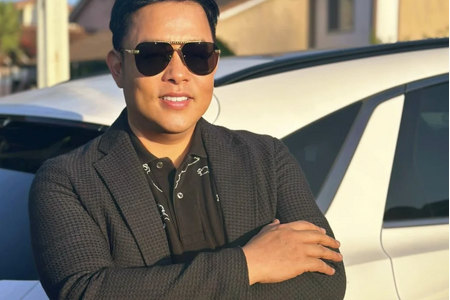 Nam ca sĩ nổi tiếng mất hơn 400 triệu đồng trên chuyến bay về Việt Nam