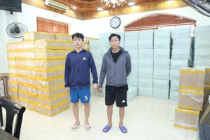 Khởi tố 2 người tàng trữ hơn 170.000 bao thuốc lá nhập lậu