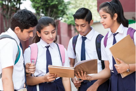 Ấn Độ: Phụ huynh 'chuộng' bằng quốc tế