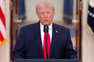 Ông Trump vướng rắc rối lớn vì các giao dịch dầu mỏ khổng lồ trước chiến tranh Iran