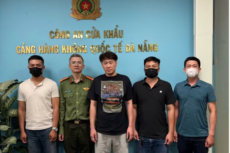 Công an Đà Nẵng bắt giữ một người Hàn Quốc bị Interpol truy nã đỏ