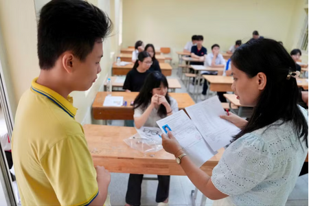 Thủ tướng chỉ đạo tổ chức Kỳ thi tốt nghiệp THPT và tuyển sinh năm 2026