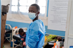 WHO tuyên bố tình trạng khẩn cấp về sức khỏe cộng đồng toàn cầu do dịch Ebola