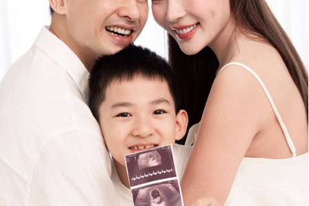 Thúy Diễm và Lương Thế Thành báo tin vui